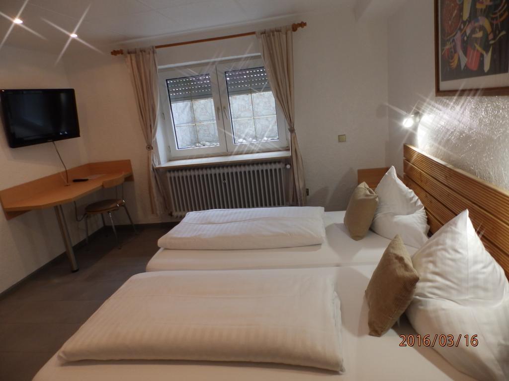 H41 Inn Hotel Garni Freiburg (Adults Only) Gundelfingen  Esterno foto