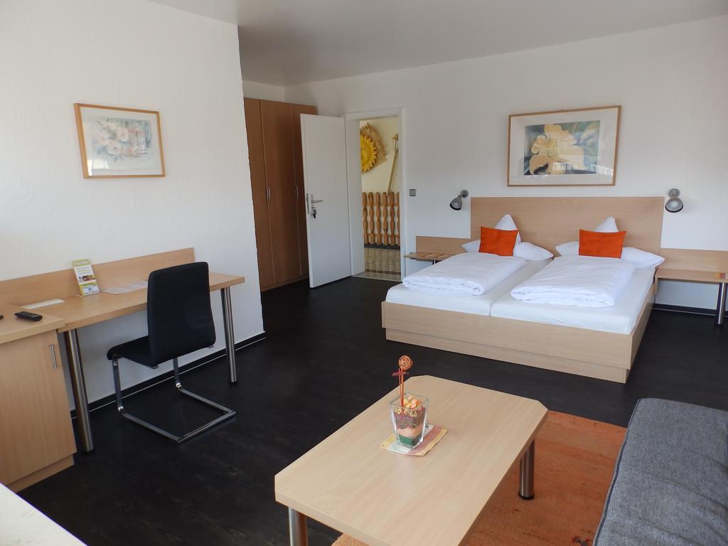 H41 Inn Hotel Garni Freiburg (Adults Only) Gundelfingen  Esterno foto