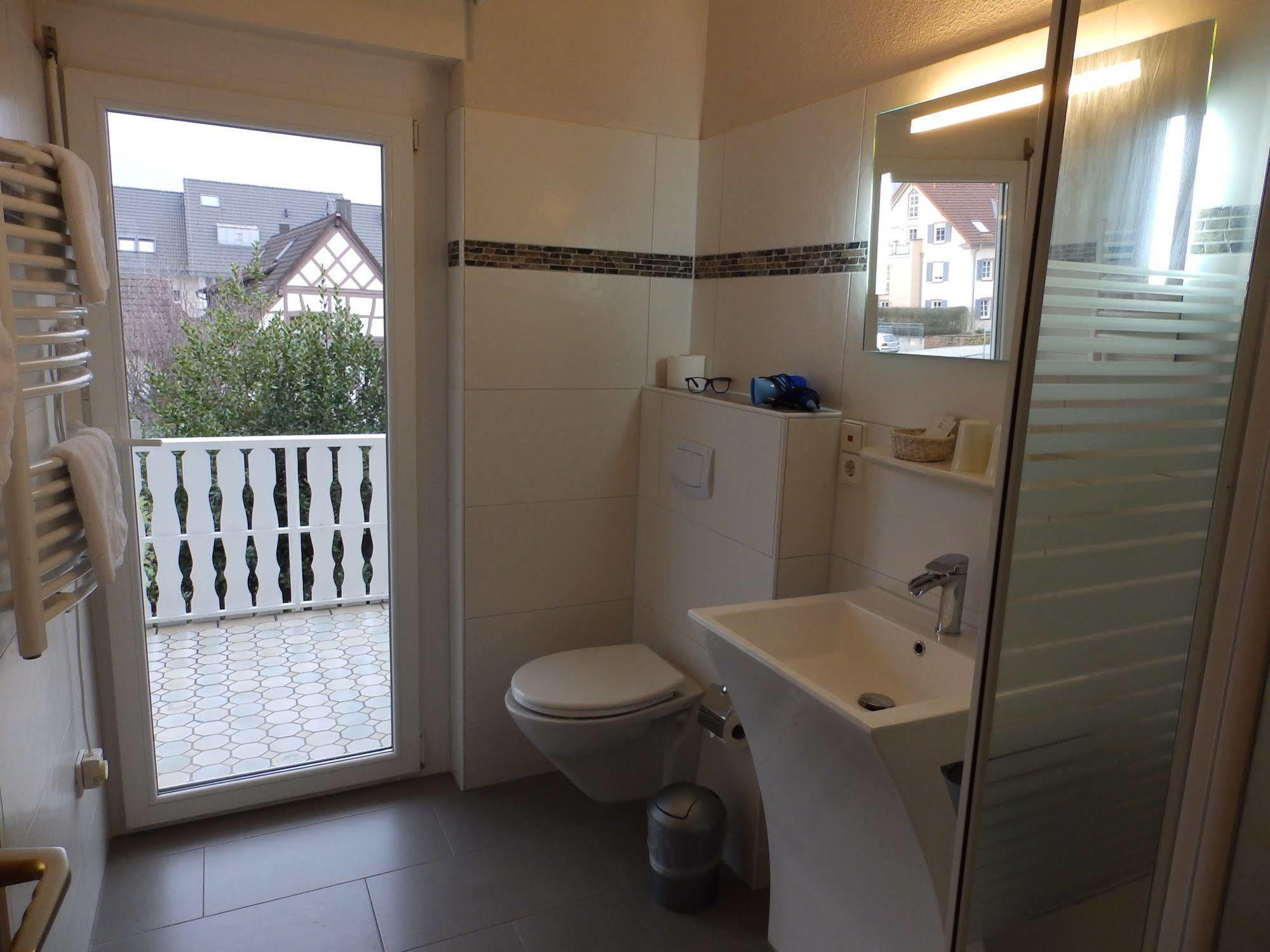 H41 Inn Hotel Garni Freiburg (Adults Only) Gundelfingen  Esterno foto