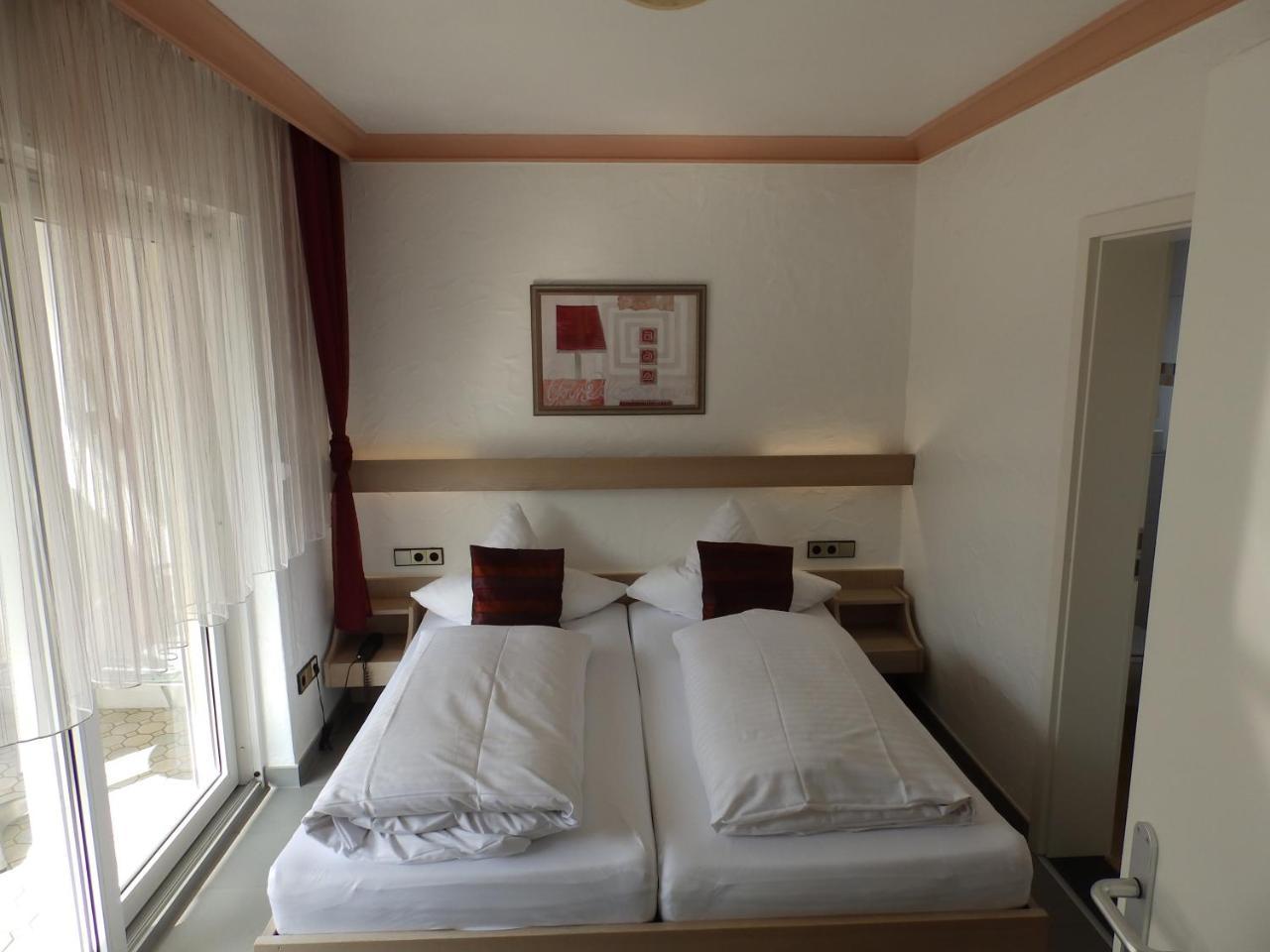H41 Inn Hotel Garni Freiburg (Adults Only) Gundelfingen  Esterno foto