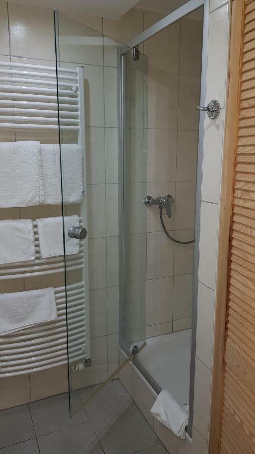 H41 Inn Hotel Garni Freiburg (Adults Only) Gundelfingen  Esterno foto